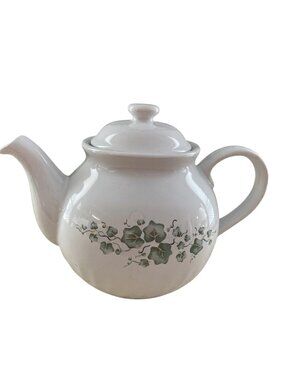 Vintage Corning Corelle Coordinates Stoneware Callaway Ivy 5 Cup Teapot w/ Lid